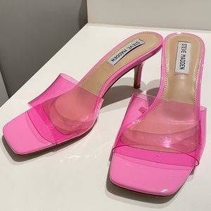 Steve Madden bubblegum pink vinyl heels